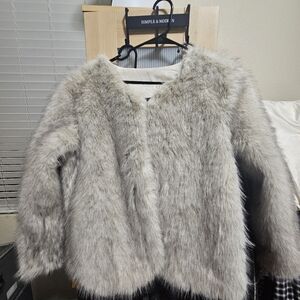 Faux Fur Jacket SIZE M Sleeve Cream/taupe two shades Color NEW for Holidays!